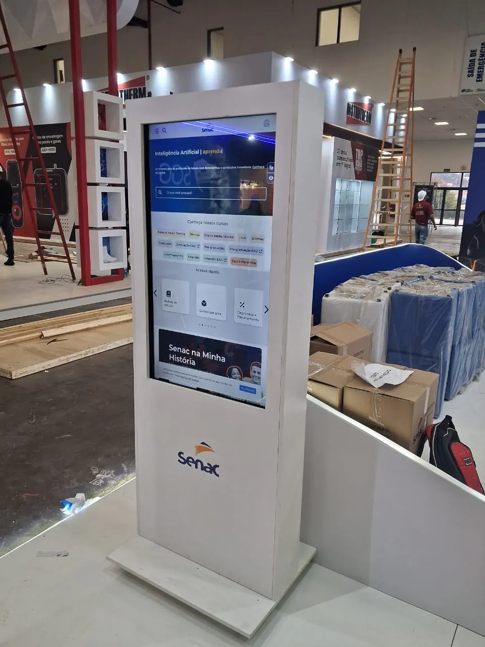 Totem digital do Senac em feira